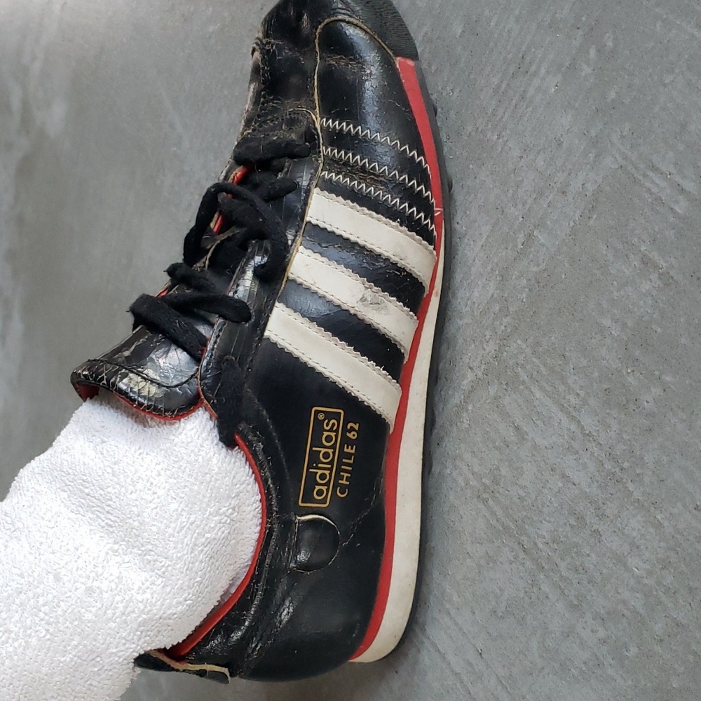 Adidas Chile 62